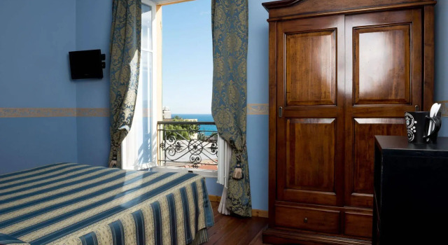 Hotel Belle Epoque