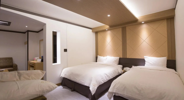 Hotel Bom