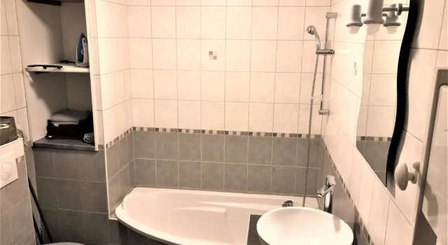 Студия studio - baignoire - prêt de vtt - lave linge