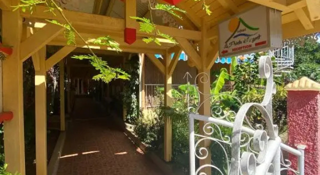 Appartement d'une chambre avec piscine partagee terrasse et wifi a Pointe Noire a 2 km de la plage, Varaa Huoneisto Pointe-Noire Basse-Terre