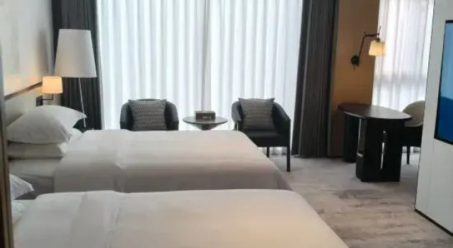 Hanyue Hotel, Guanghan Cultural and Sports Center Location, Rezerwuj Hotel Hotele w Deyang z parkingiem, Parking