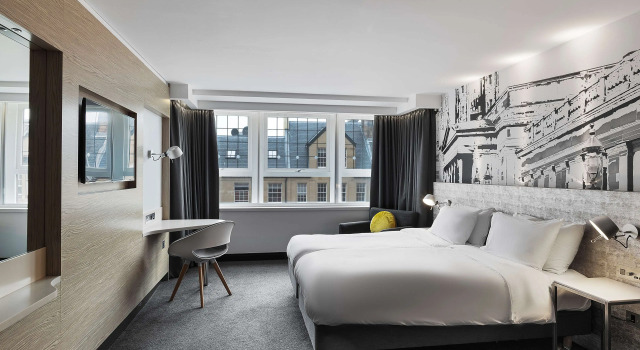 Номер Premium Radisson Blu Hotel, Edinburgh City Centre