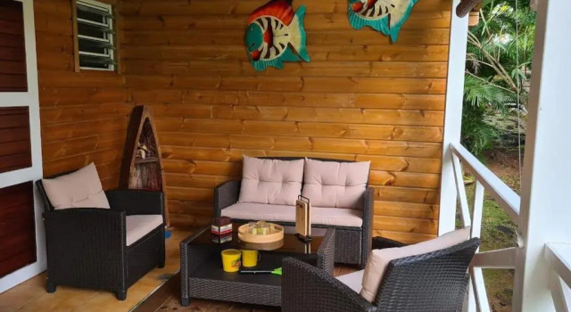 Grand Bungalow Avec Piscine Et Vue Mer, Book Hotel Bouillante Basse-Terre