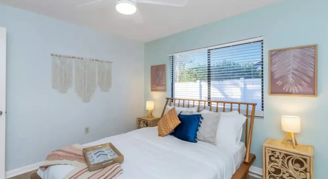 Fun Family-friendly Modern Beach Home With Pool