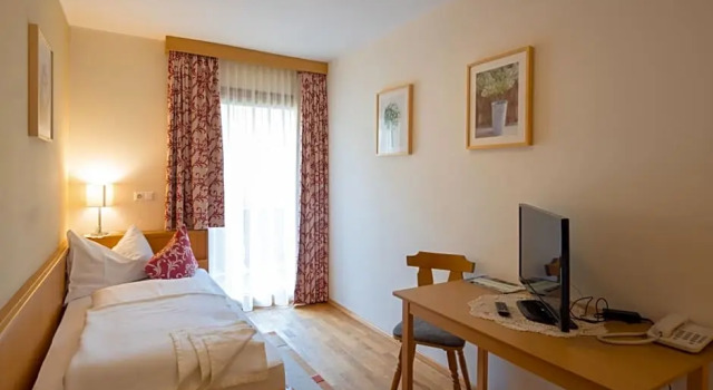 Alpenhotel Badmeister, Брондау Қонақ үй Flattach Mölltaler Glacier