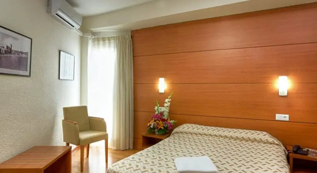 Номер Economy Limehome Benidorm Calle Mayor