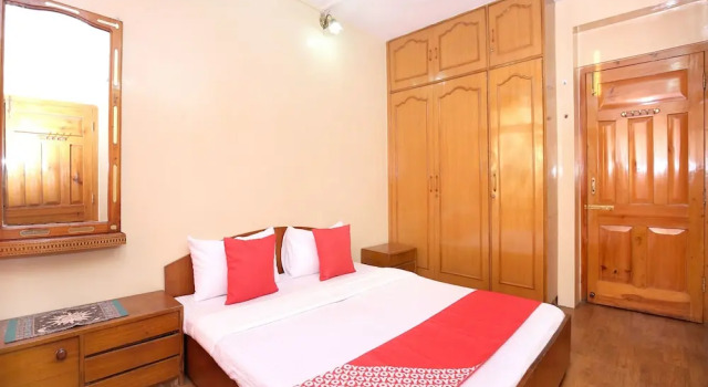 OYO 12488 Home 2BHK Meridian House