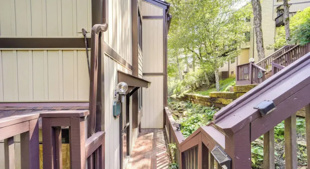 Hike, Ski & Fish! Sunset-view Condo in Beech Mtn