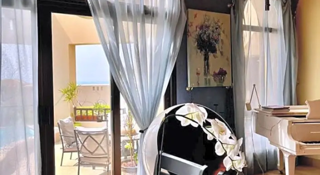 2-Bedroom Private Villa at Cove