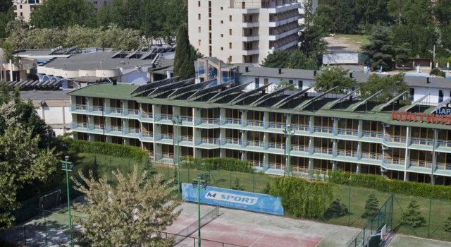 Park-hotel Continental, Забронировать Отель Отели Солнечного берега с бассейном, рядом с Клуб GRAND, Бассейн