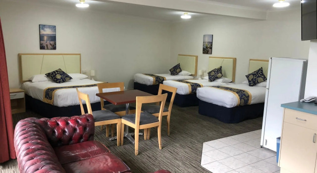 Семейный номер Deluxe Jacksons Motor Inn