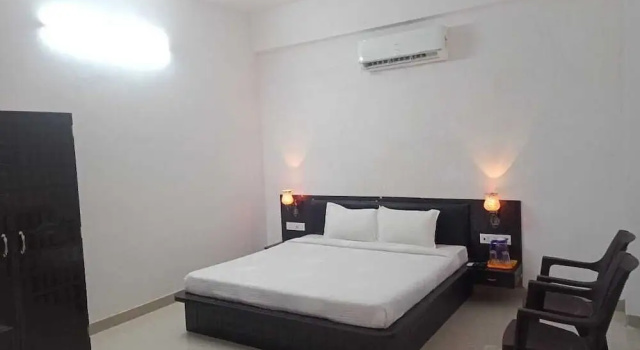 Номер Standard Hotel Kirti palace