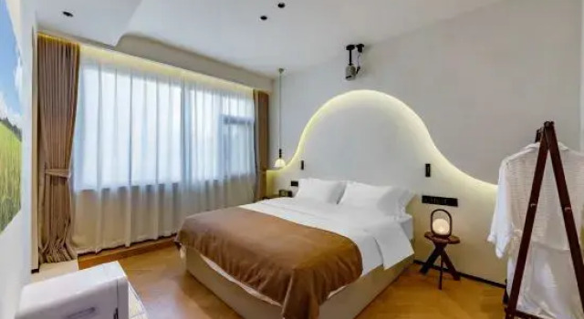 Люкс Boxinchuan She Homestay (Taoxichuan Creative Square Branch)