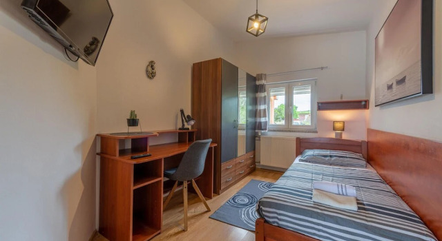 Luxurious Home In Debeljak, Sukosan, Забронировать Отель Отели Сукошан с парковкой, Парковка