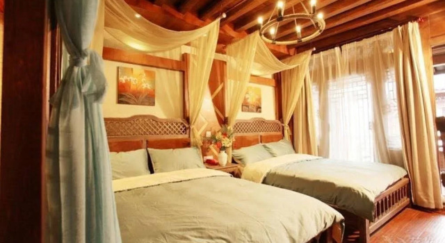 Walking Through The Clouds, Prenota Hotel Hotel a Lijiang con parcheggio, Parcheggio