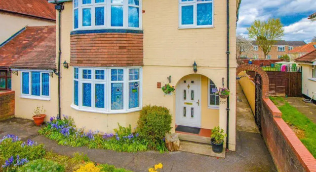 Harris Guesthouse