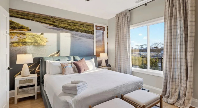 Коттедж The Lodge by Avantstay Private Rooftop Lounge + Hot Tub + Skyline Views + Near Broadway