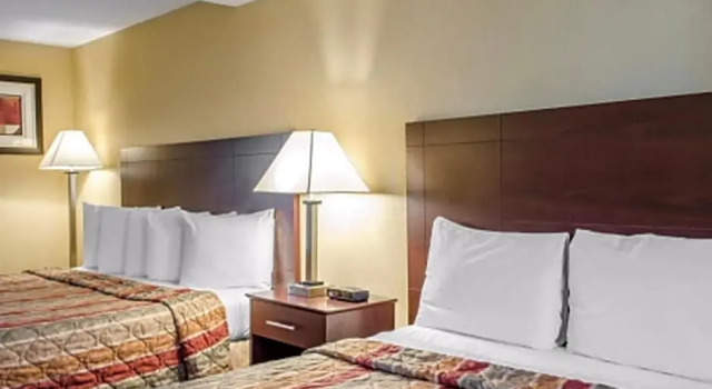 Семейный номер Standard Rodeway Inn & Suites Hershey Chocolate Avenue