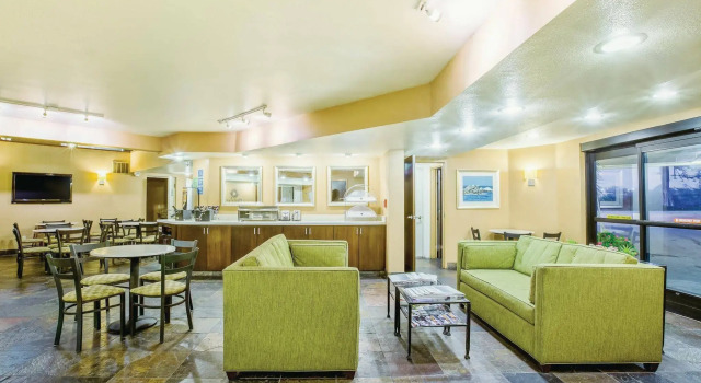 Hampton Inn Monterey
