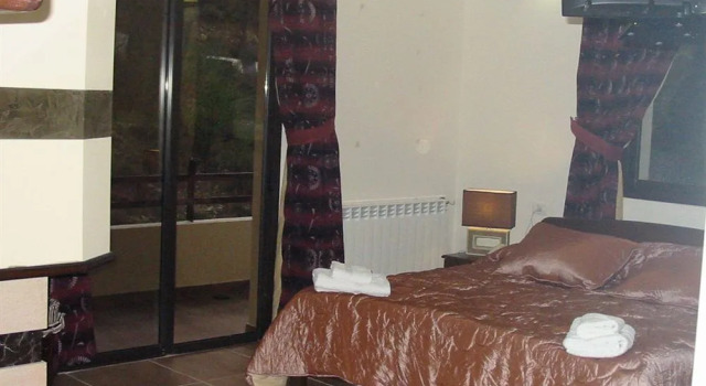 Iris Flower Hotel, Rezervovat Hotel Hotely v South Governorate s bazénem, Bazén