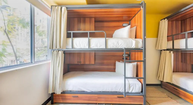 Кровать в общем номере (женский номер) Roamer Brisbane