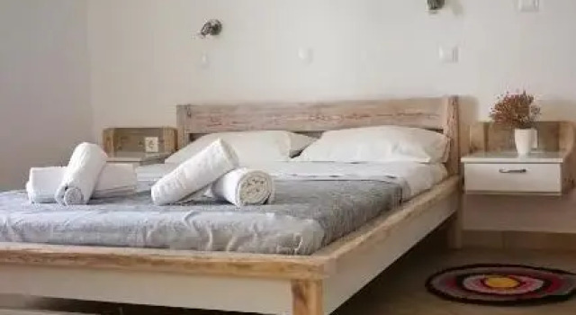 Harama Hotel Schinousa, Rezervați Hotel Hoteluri în Cicladele cu mic dejun, Mic dejun