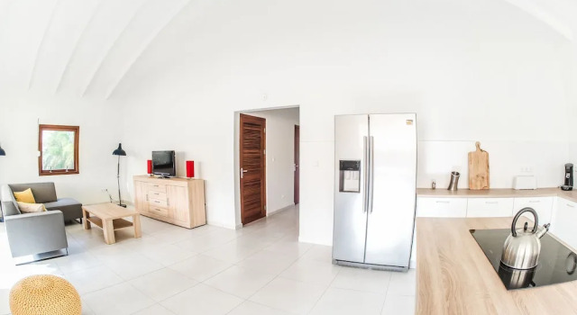 Четырёхместные апартаменты Luxury с балконом Luxury Apartments Curacao