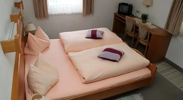 Zum Franziskaner, Varaa Hotelli Hotellit Baijeri pysäköinnillä, Pysäköinti