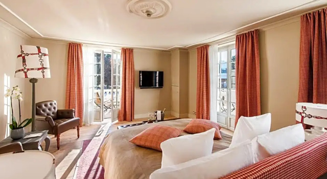 Номер Standard с балконом и с видом на горы Le Grand Bellevue