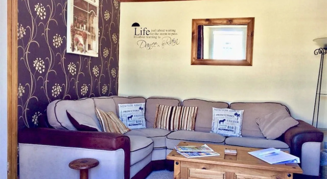 Stones Throw Cottage, Varaa Lomakoti Mökit kohteessa Merseyside, Mökki