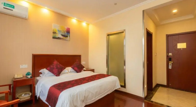 Одноместный номер Standard GreenTree Inn HuZhou AnJi YingBin Avenue Express Hotel