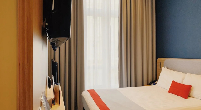 Двухместный номер Standard с диваном Holiday Inn Express London Victoria by IHG