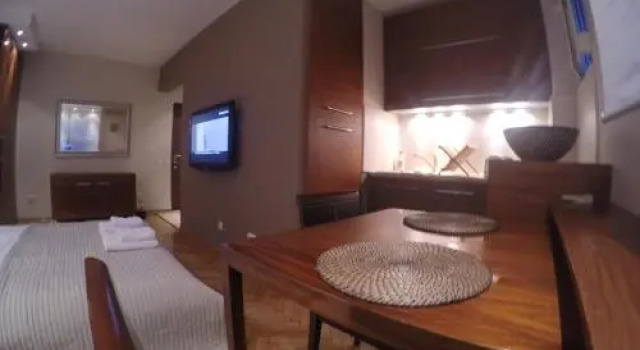 Apartments near St. Sava Temple, Забронировать Апартаменты/квартира Врачар Белград, рядом с Храм Святого Саввы
