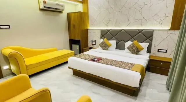 HOTEL DOUBLE CROWN Mumbai AIRPORT T2, Забронировать Отель Недорогие отели штата Махараштры, недорого
