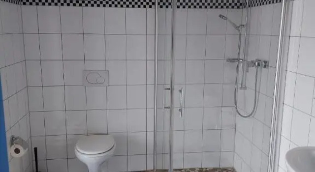 Трёхместный номер Standard с балконом Hotel Pamakin