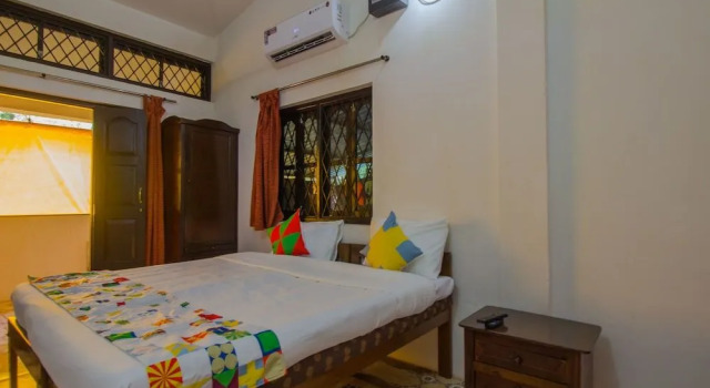 OYO 15369 Home Cozy Studio Curlies Anjuna Beach, Забронировать Апартаменты/квартира Анжуна Северный Гоа, рядом с Пляж Анджуна