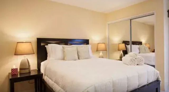 Burbank Spectacular Apt. Suite