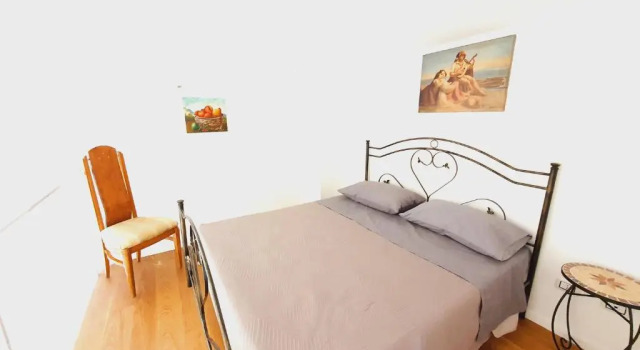 "Guttuso tribute suite" experience apartment