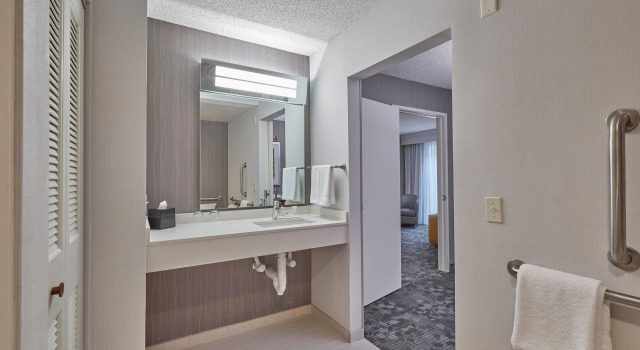 Четырёхместный номер Standard Courtyard by Marriott Eugene Springfield