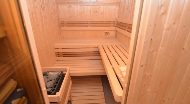 Enticing Apartment in Hostivice with Sauna, Rezerwuj Apartament Hotele w Central Bohemia z parkingiem, Parking