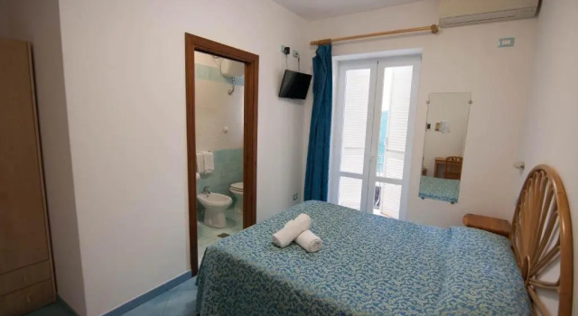 Двухместный номер Standard с балконом Albergo Macrì