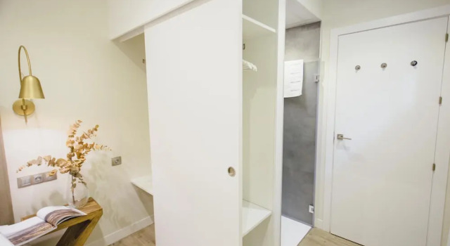 Номер Deluxe One&Lux Byron Suites