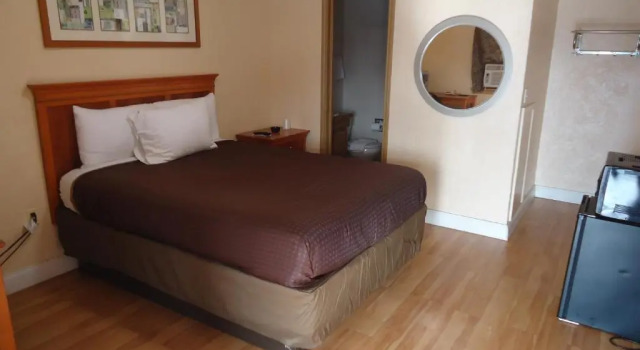 Номер Standard Budget Inn