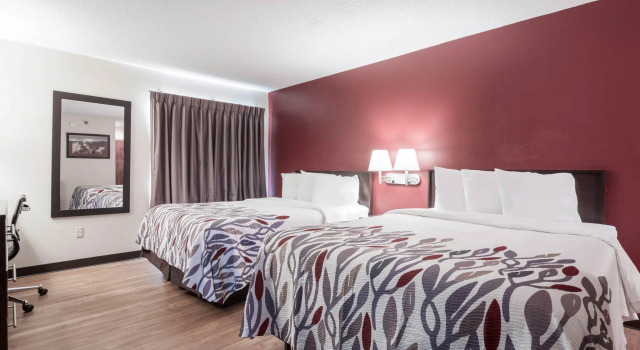 Четырёхместный номер Deluxe Red Roof Inn Richmond, KY