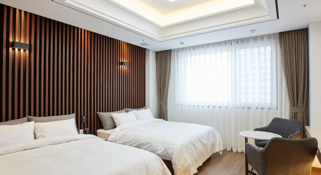 Двухместный семейный номер Standard Noble Stay Hotel