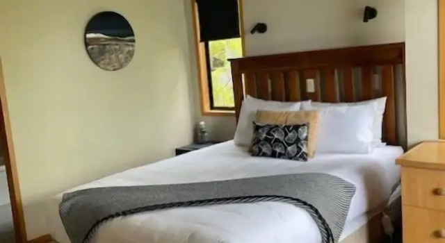 Семейные апартаменты с 2 комнатами с видом на озеро Pukawa Villas Formerly Oreti Village Resort