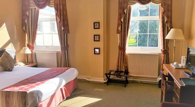 Номер Classic Haughton Hall