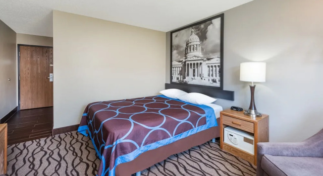 Номер Standard Super 8 by Wyndham West Plains