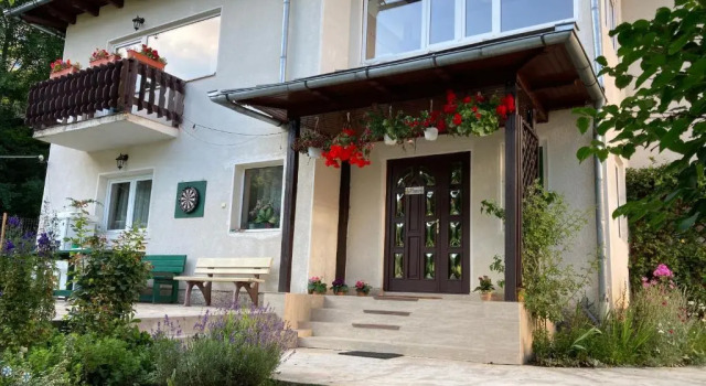 Vila Elisabeta, Забронировать Отель Отели Прахова с парковкой, Парковка