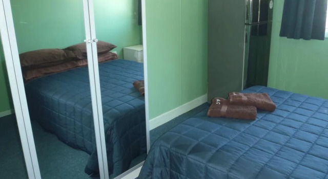 Mick's Accommodation Club, Book Hotel Hoteller i Mount Isa med parkering, Parkering